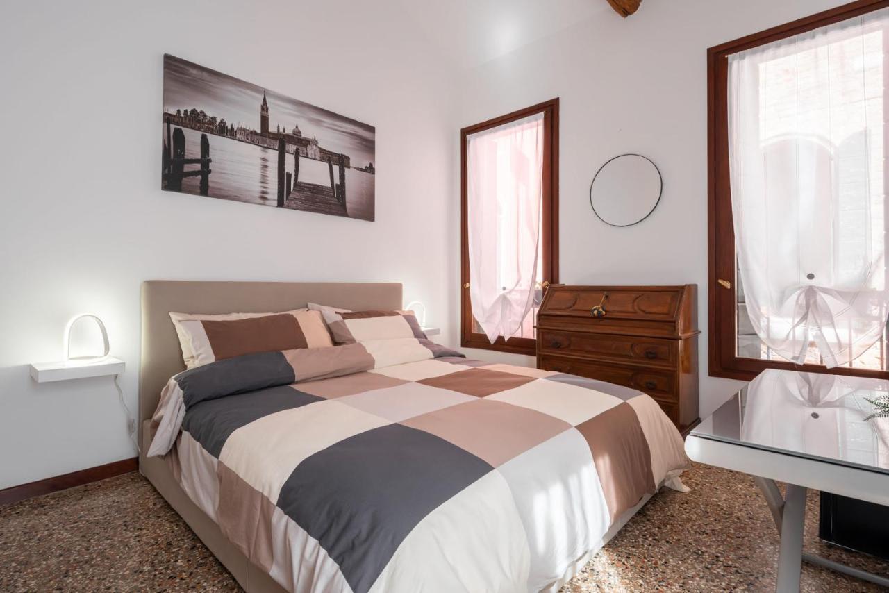 Suite Rava - San Marco With Pool Venice Exterior photo
