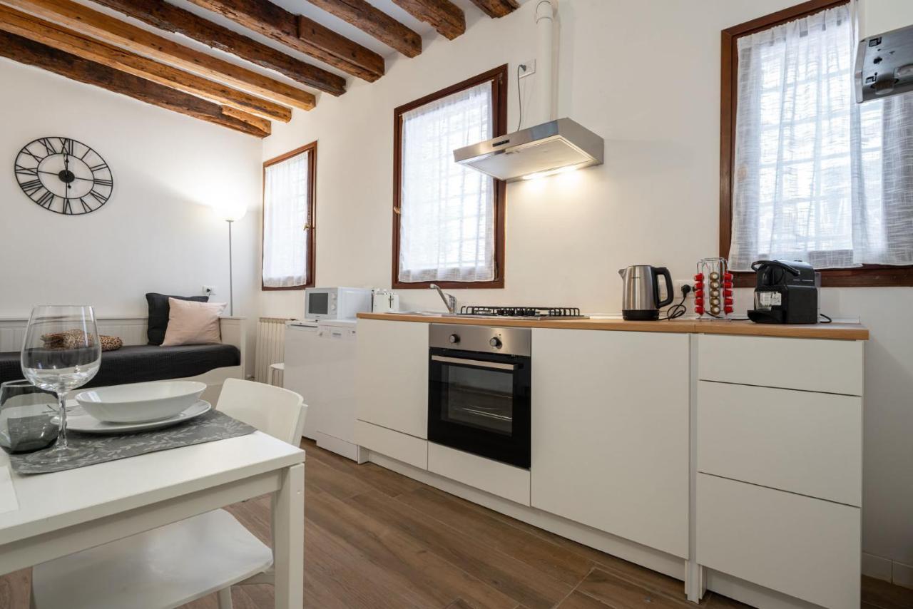 Suite Rava - San Marco With Pool Venice Exterior photo