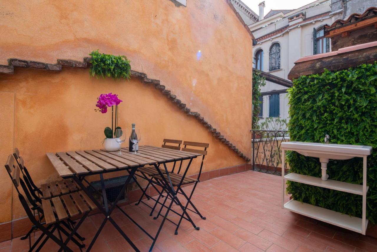 Suite Rava - San Marco With Pool Venice Exterior photo