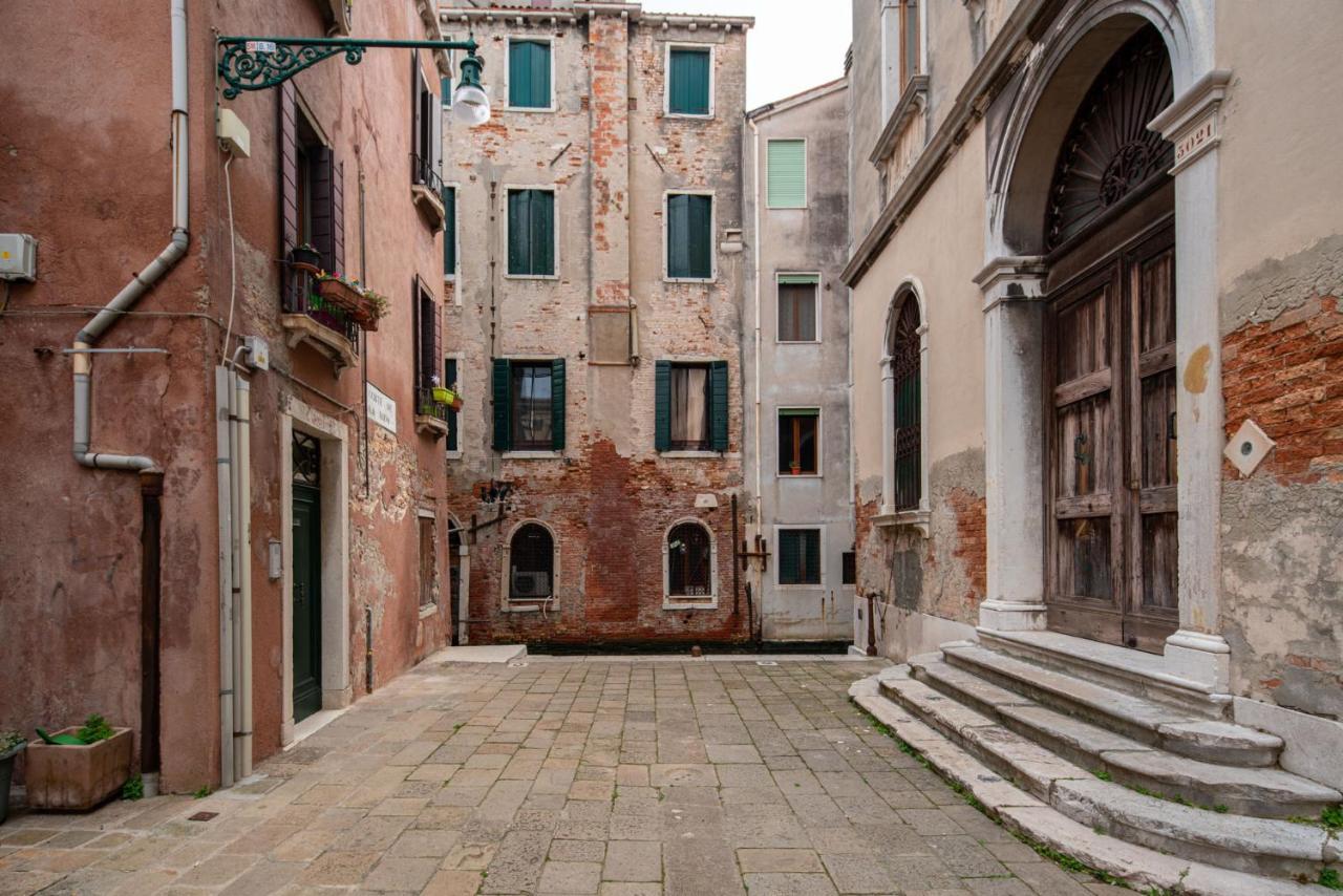 Suite Rava - San Marco With Pool Venice Exterior photo
