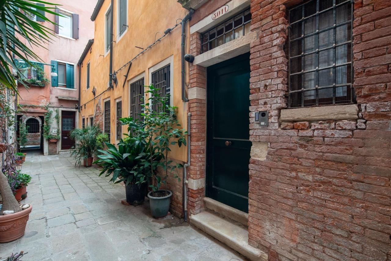 Suite Rava - San Marco With Pool Venice Exterior photo