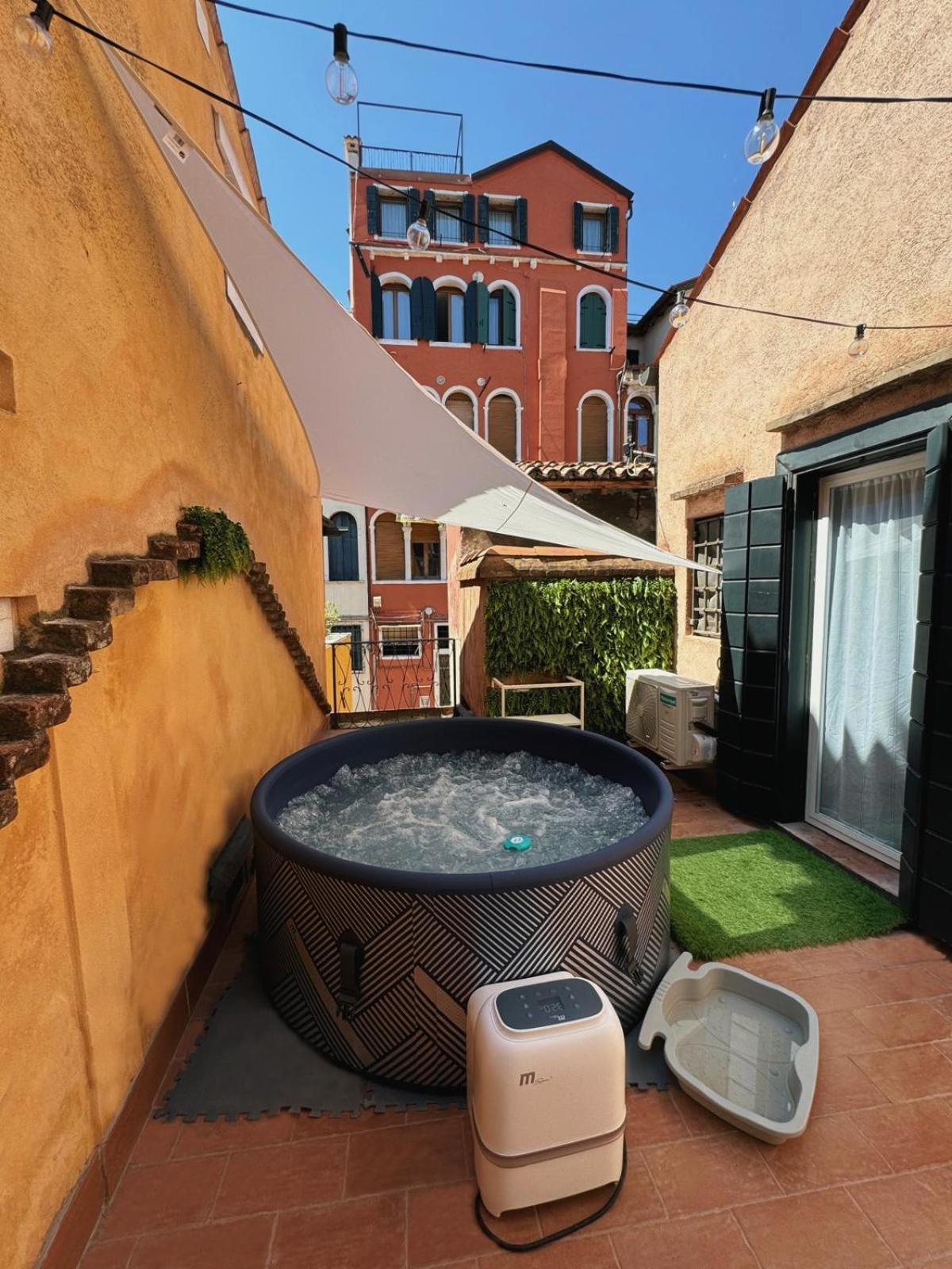 Suite Rava - San Marco With Pool Venice Exterior photo